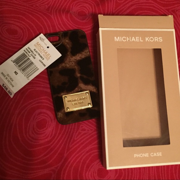 Tag on Michael Kors iPhone 5/5s case - Picture 2 of 2
